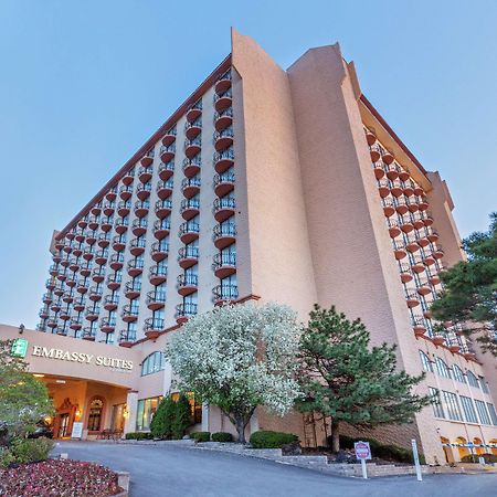 Embassy Suites By Hilton Kansas City Plaza Экстерьер фото